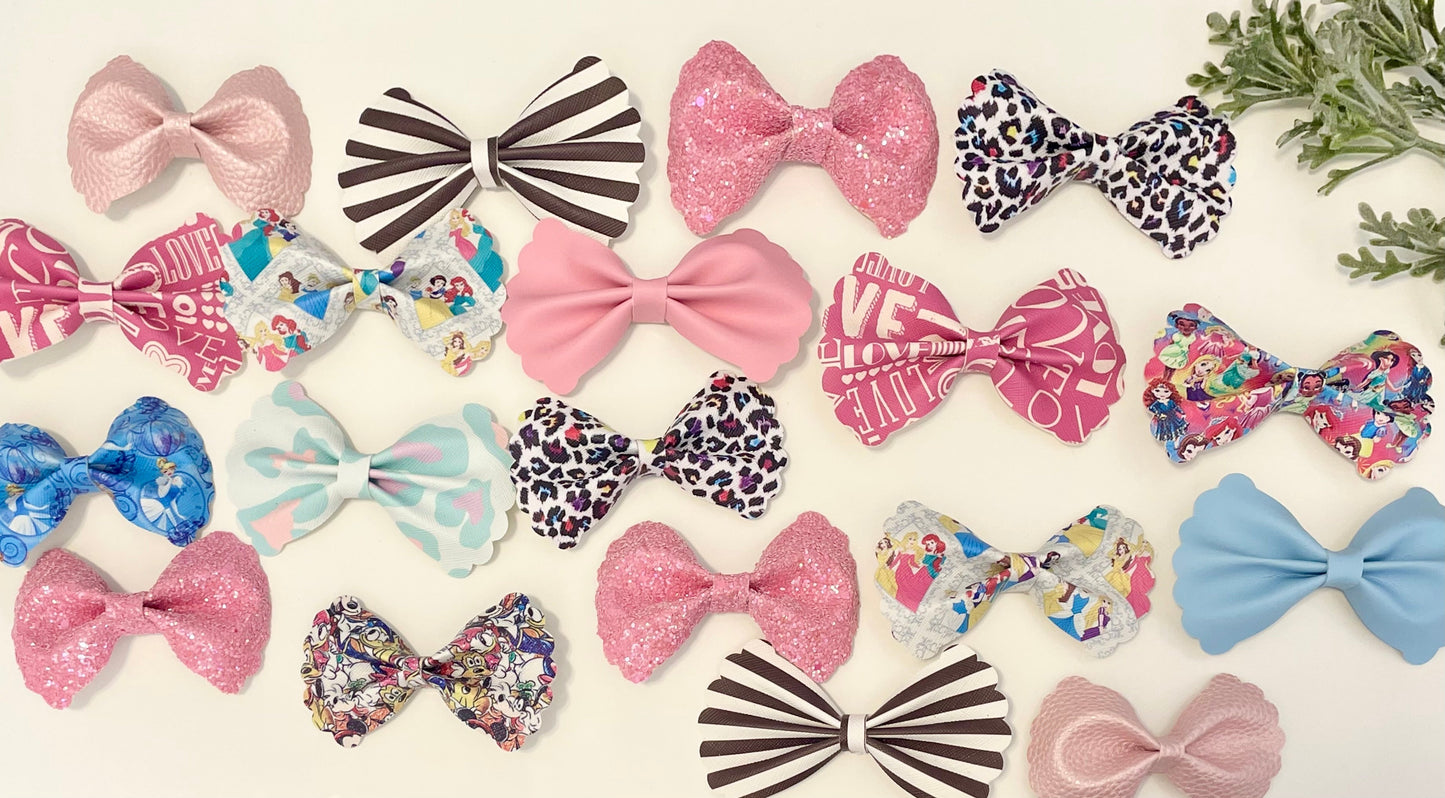 Bowtie Hair Bow with Scalloped Edges - Colorful Leopard