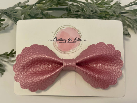 Rounded Bowtie Hair Bow with Scalloped Edges - Metallic Pink