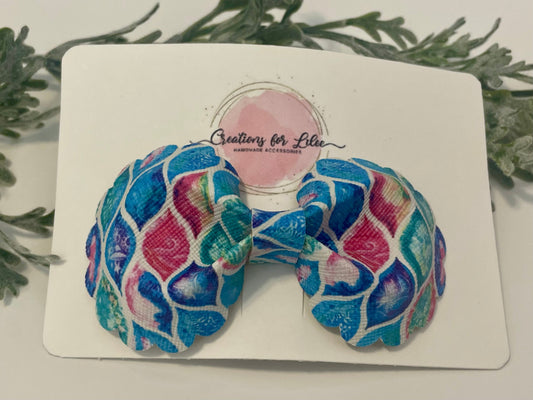 Rounded Bowtie Hair Bow with Scalloped Edges - Colorful Mermaid Pattern