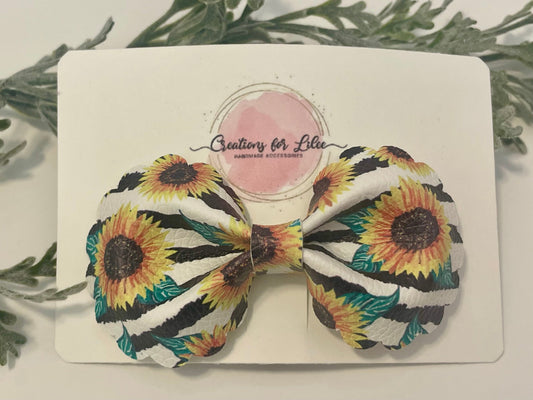 Rounded Bowtie Hair Bow with Scalloped Edges - Sunflowers & Stripes