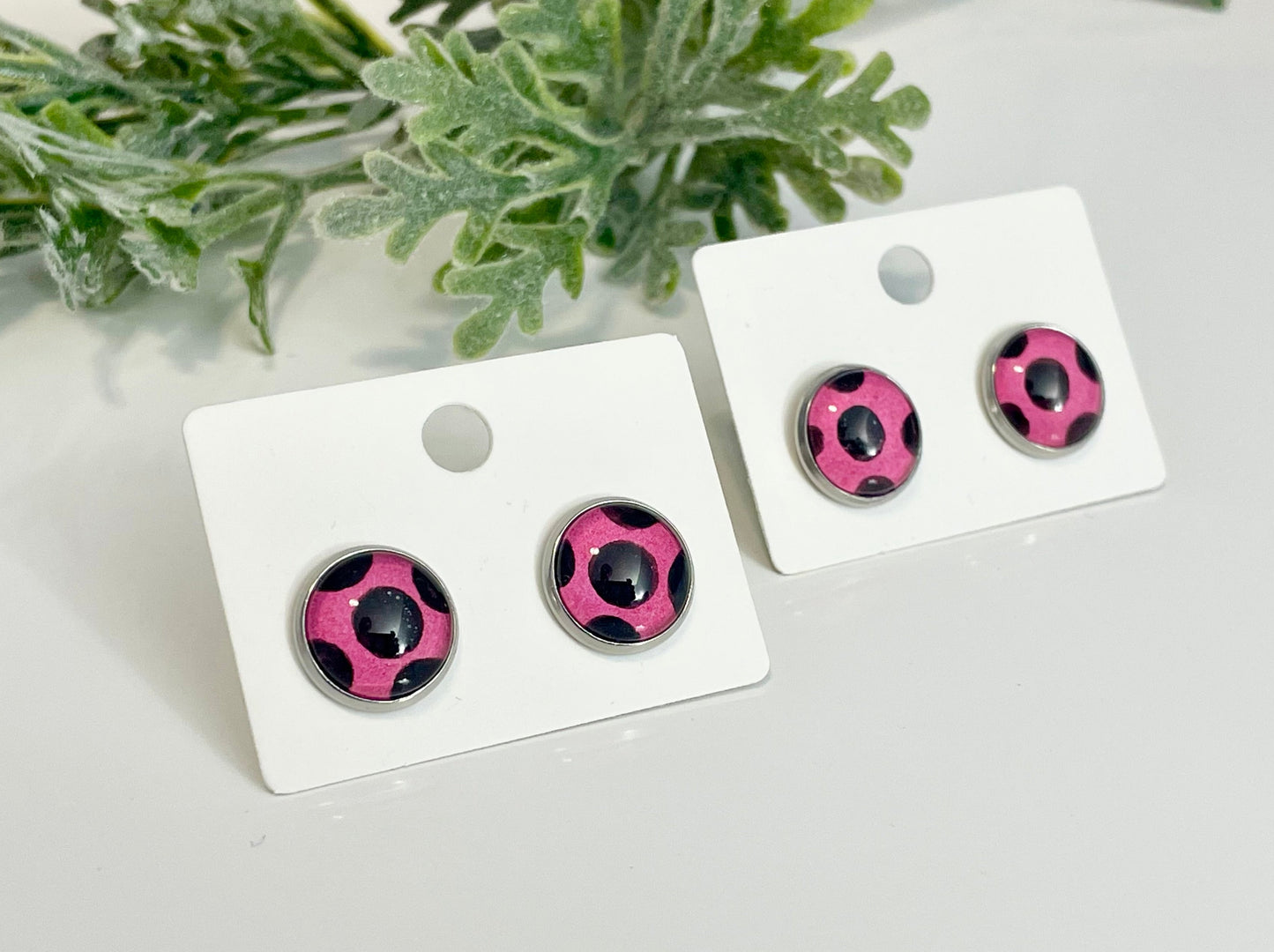 Glass Cabochon Stud Earrings - Ladybug