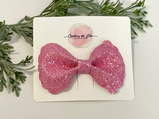 Bowtie Hair Bow with Scalloped Edges - Sparkly Pink