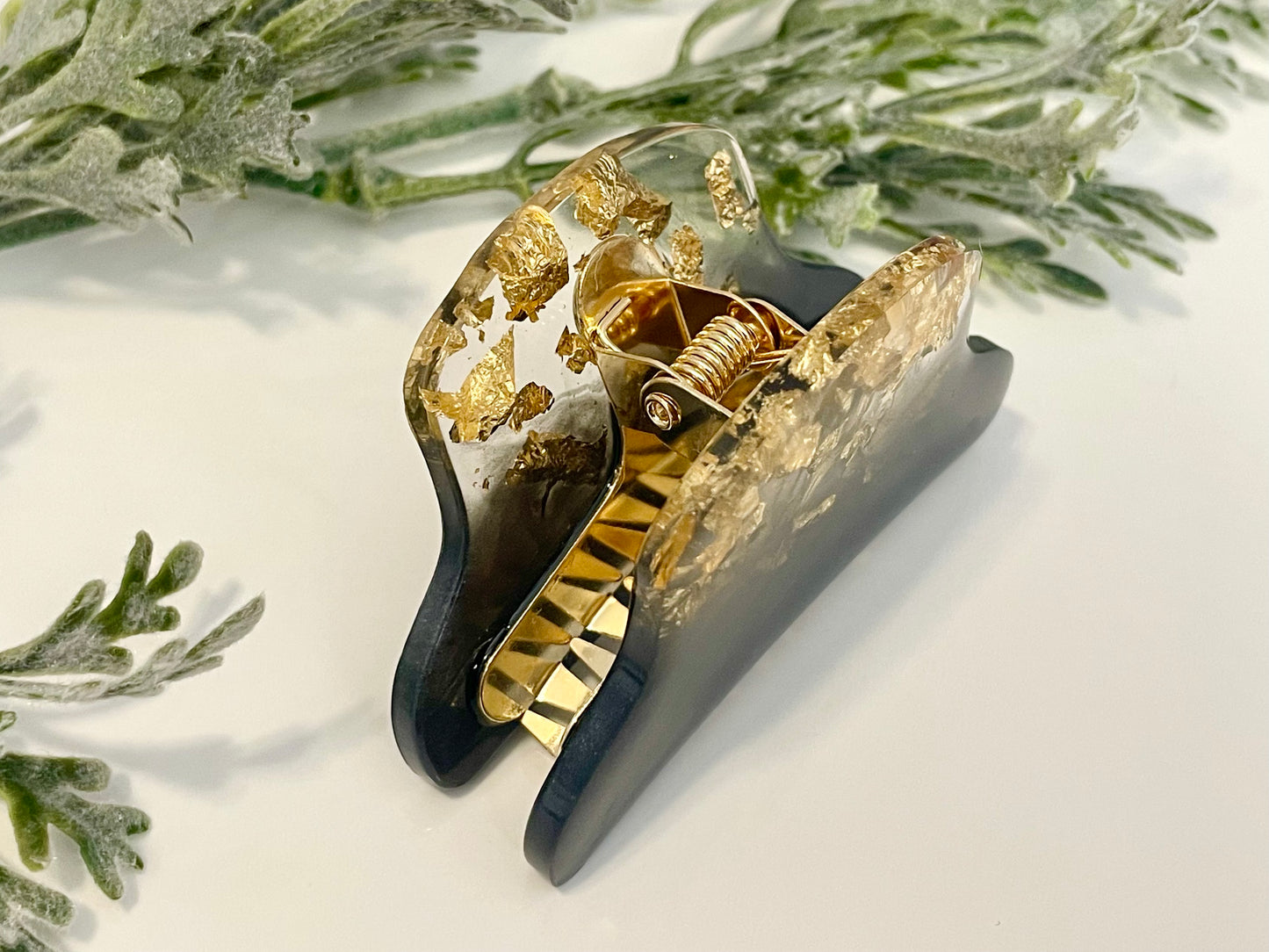 Resin Hair Claw - Black & Gold