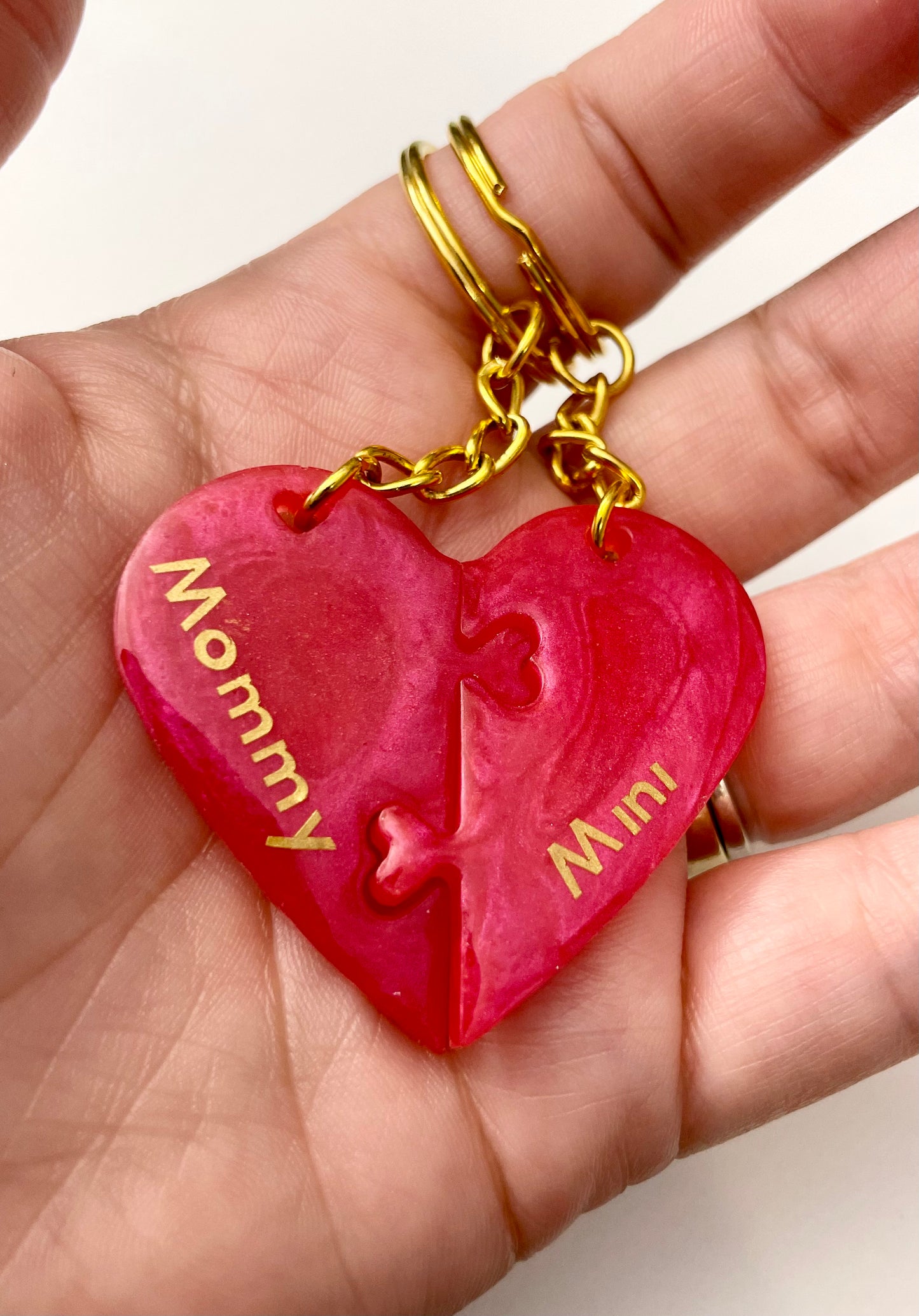 Interlocking Heart Keychains - Mommy & Mini (Pink)