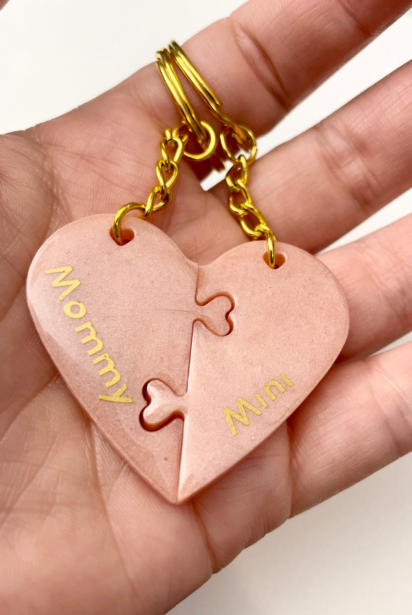 Interlocking Heart Keychains - Mommy & Mini (Pink)