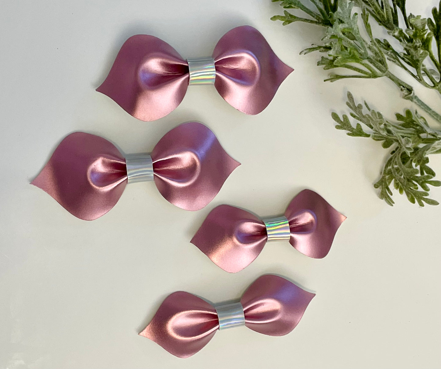 Pointed Pinch Hair Bows