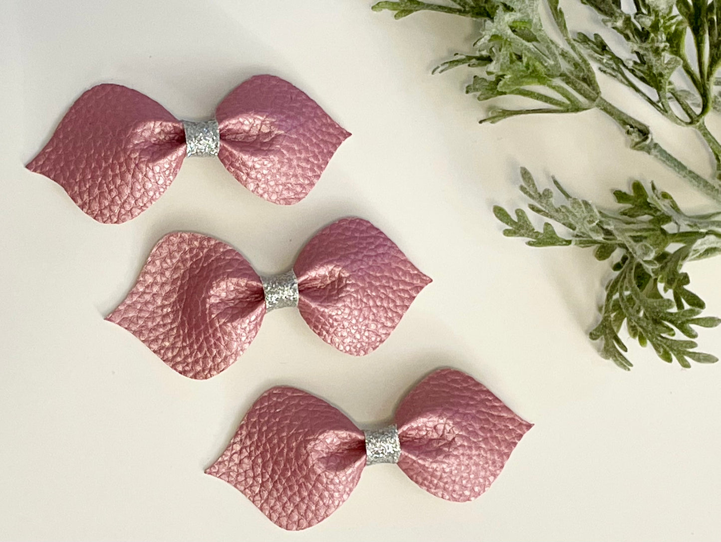 Pointed Pinch Hair Bows