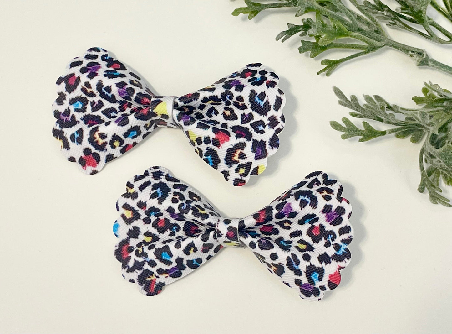 Bowtie Hair Bow with Scalloped Edges - Colorful Leopard