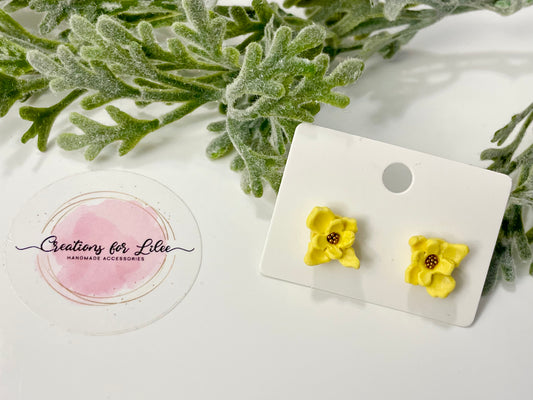 Daffodil Studs