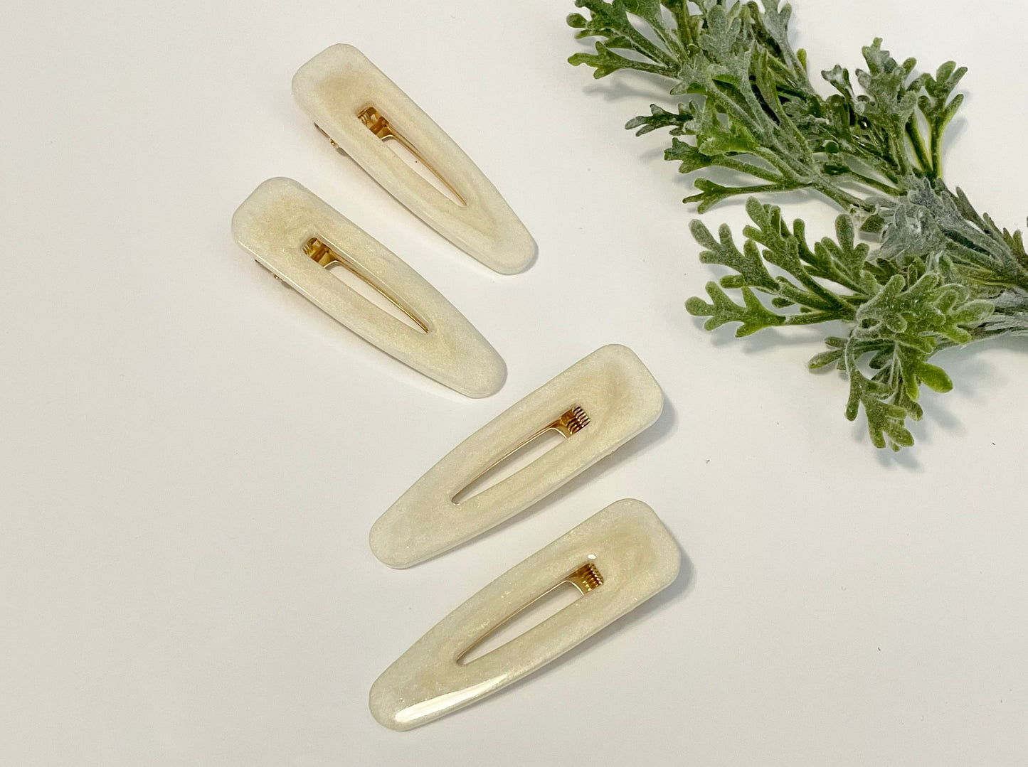 Resin Hair Clips - Pearl White