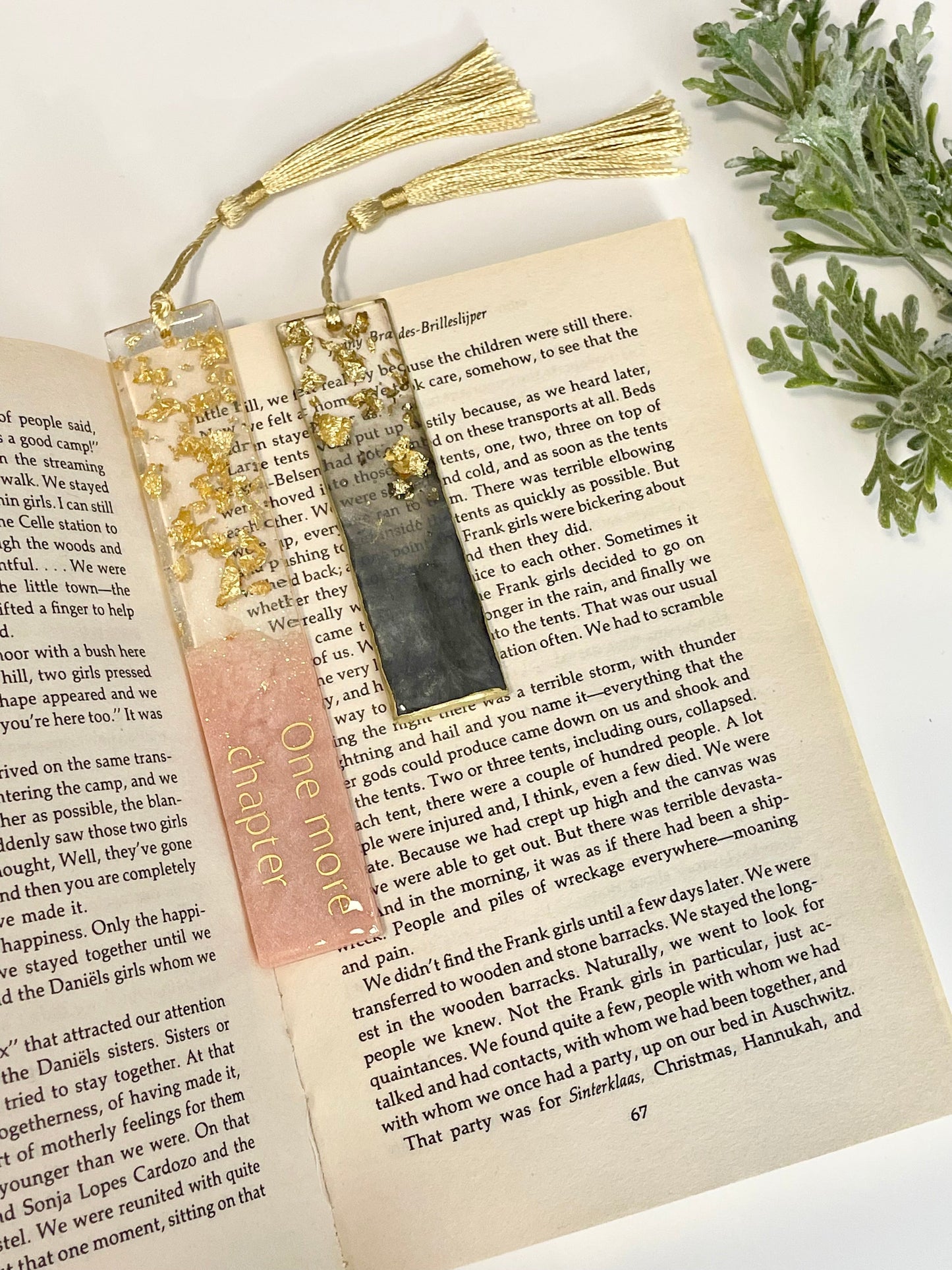 Resin Bookmarks - Book lovers NEVER go to bed alone.