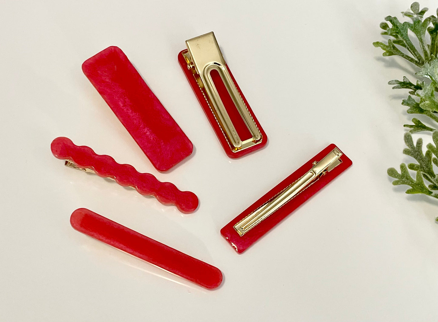 Resin Hair Clips - Shiny Red